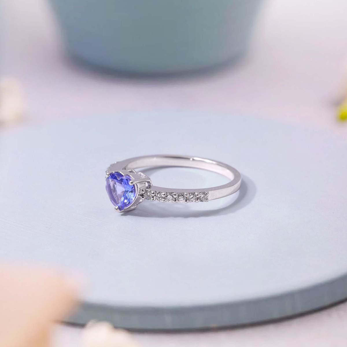 Viva Tanzanite Ring Image 2