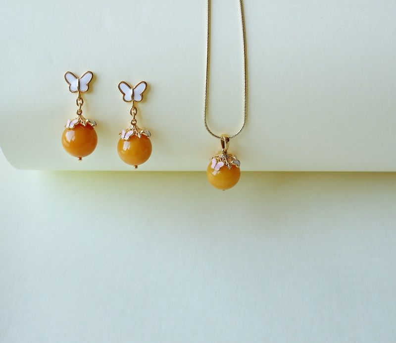 C4D3DCEE-E6CF-4D63-B260-D54DC5A395A9