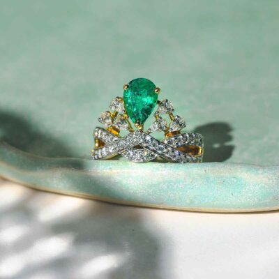 Imparial Emerald Ring