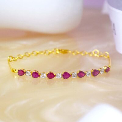 Amelia Pear Bracelet