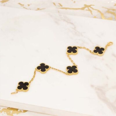 Clover Bracelet WB 2.jpg